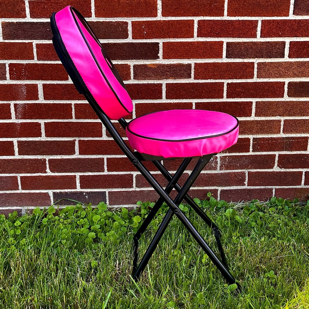 SOLD Playboy Chair 🐰🖤💞 - Picture 2 of 2